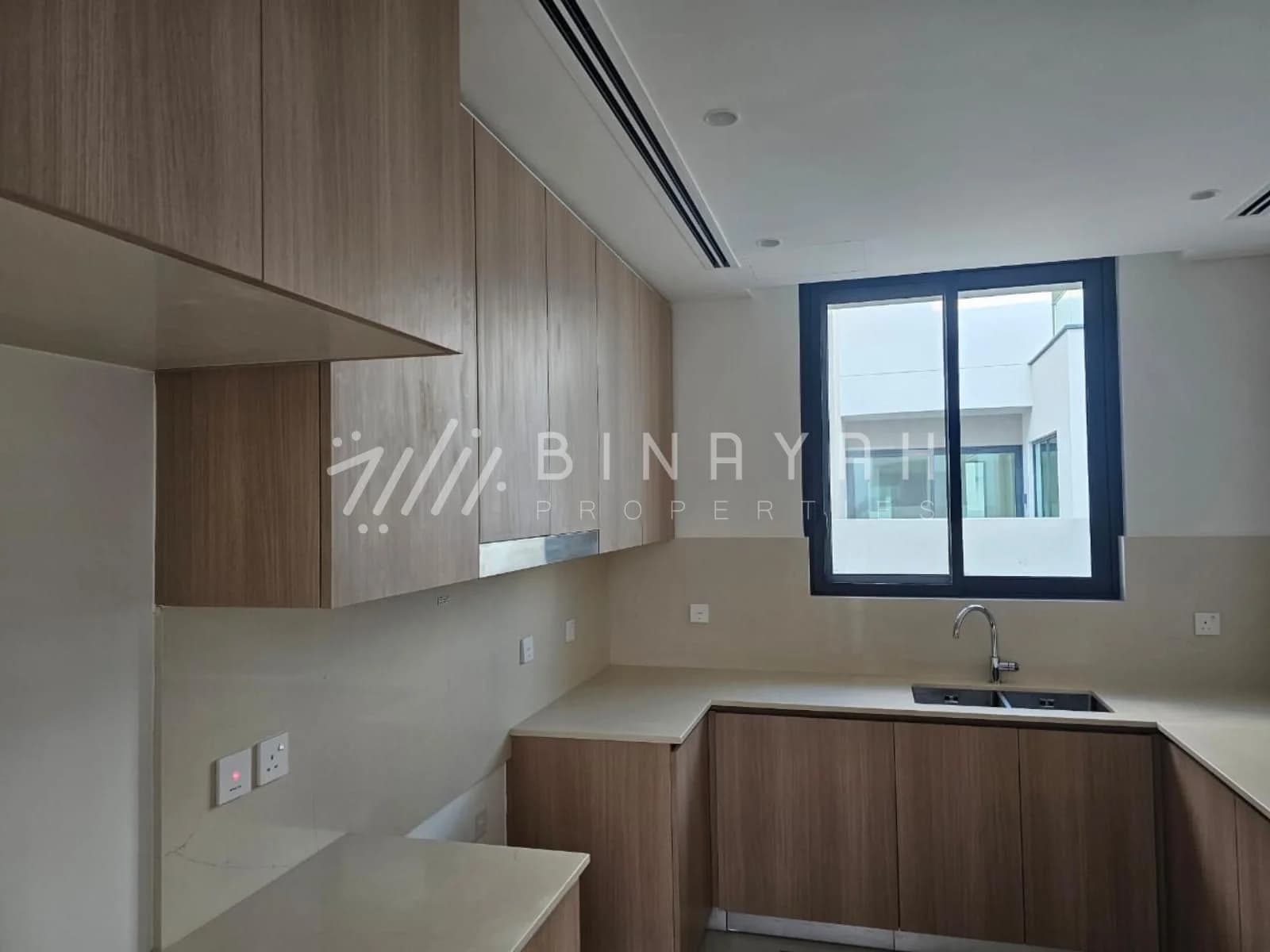 Luxury 4br Backing Central Park Caya