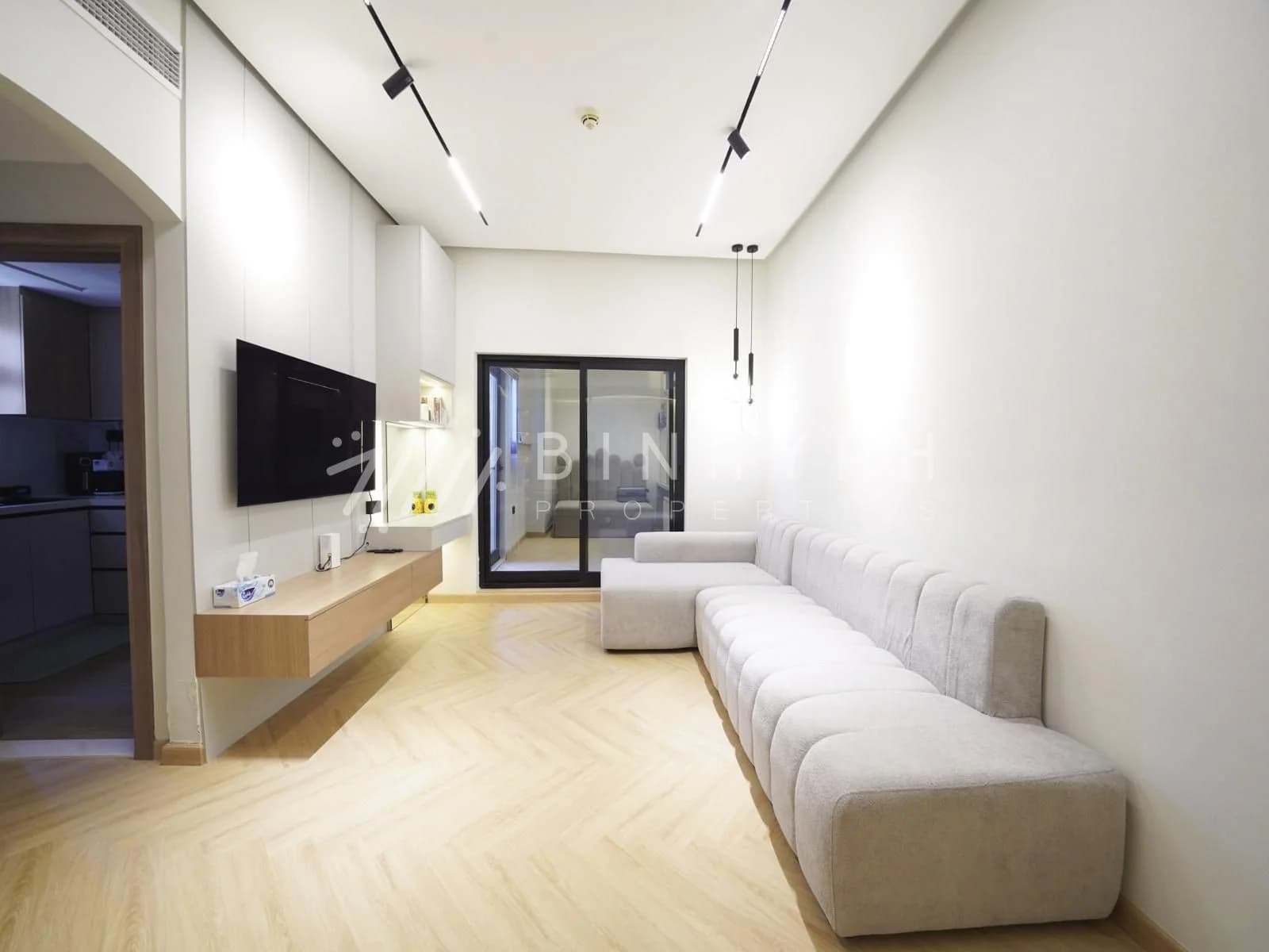 Fully Upgraded Premium Furnishing Ready To Move