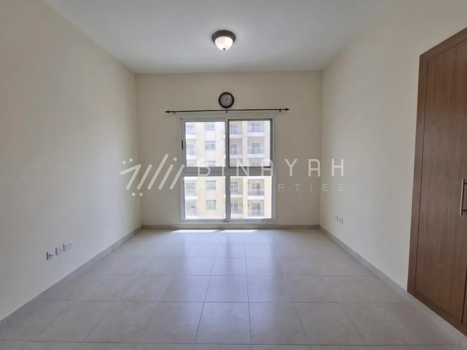 High Roi 1 Bedroom Vacant Motivated Seller